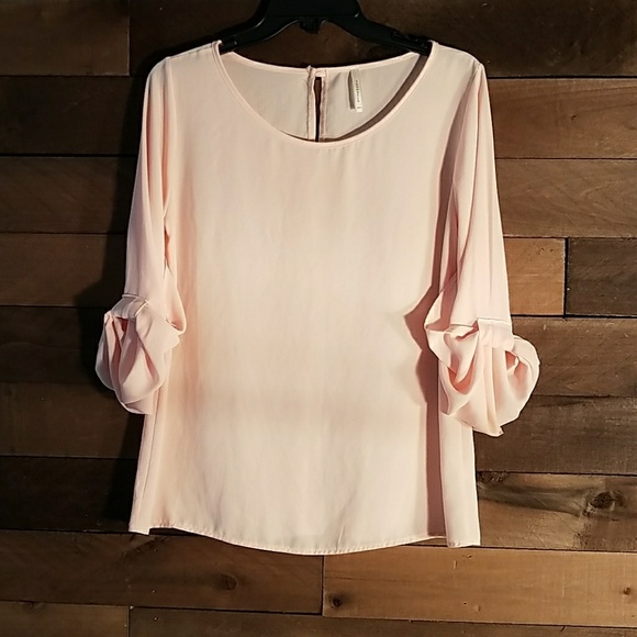 mezzanine Tops - Mezzanine Flowy Shirt